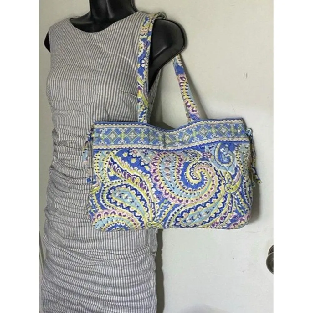 Vera Bradley Large Quilted Blue Purple Yellow Whit - Image 9