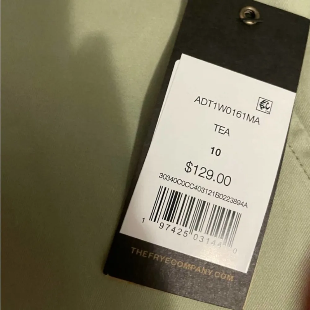 NWT Frye  Relaxed Cargo Pants; Size 10 Color: Tea (light green) sold out online - Image 6