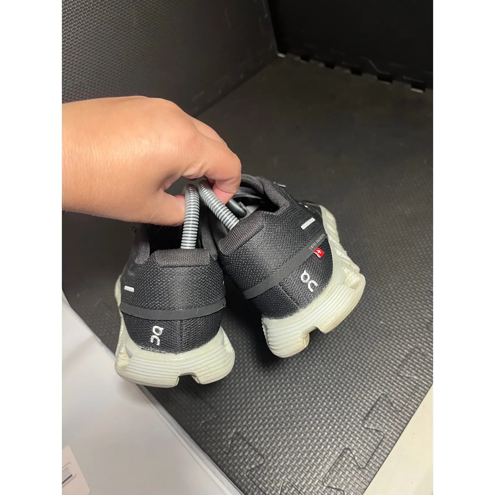 On‎ Cloud Womens 9 Black Running Shoes Athletic Sneakers Comfort Lightweight - Image 6