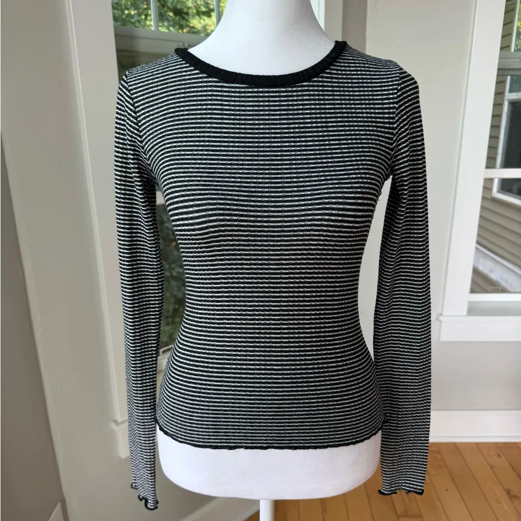 Aeropostale Black and White Stripe OG Collection Shrunken Long Sleeve Tee Sz XS - Image 4