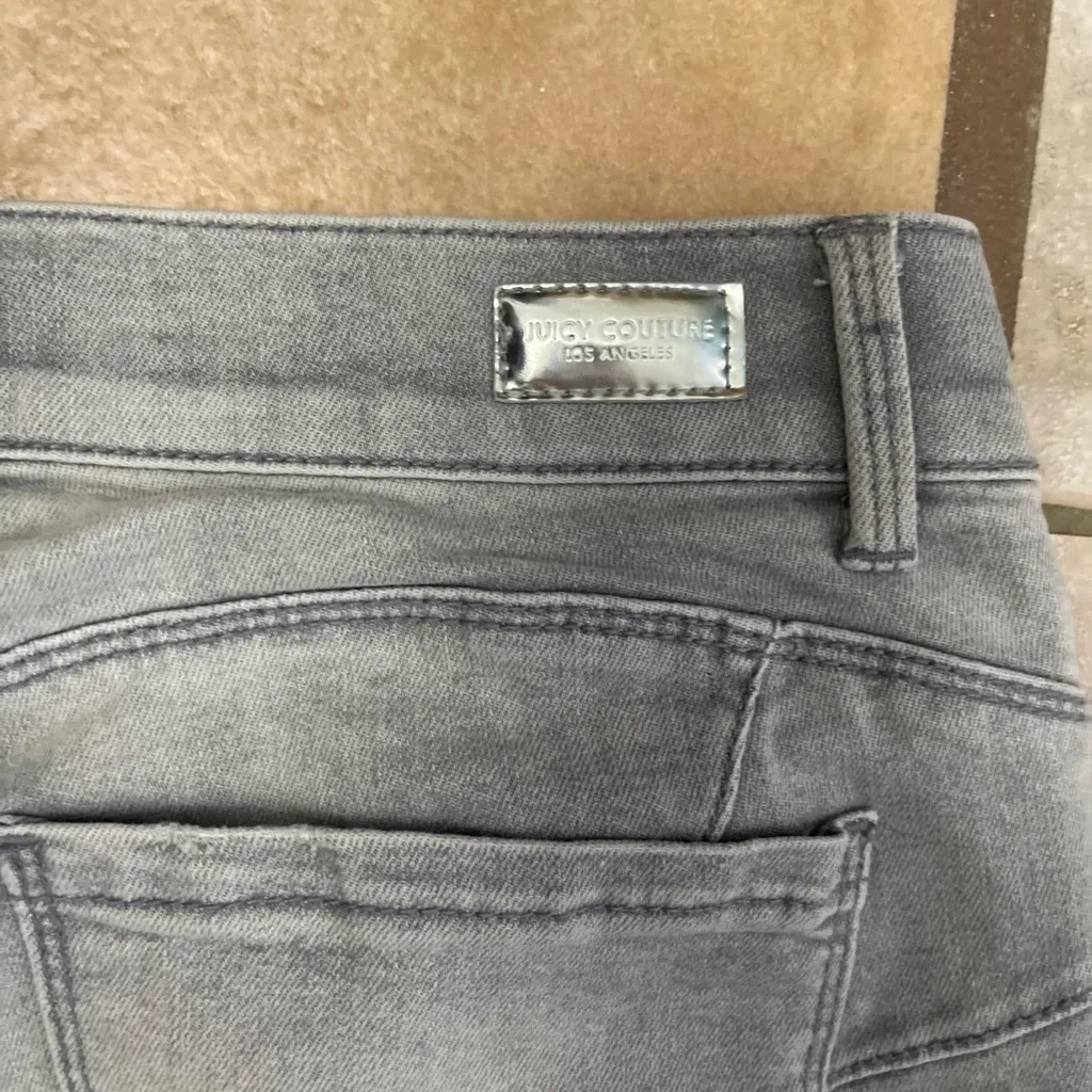 Juicy Couture Light Gray Distressed Skinny Jeans - Image 8