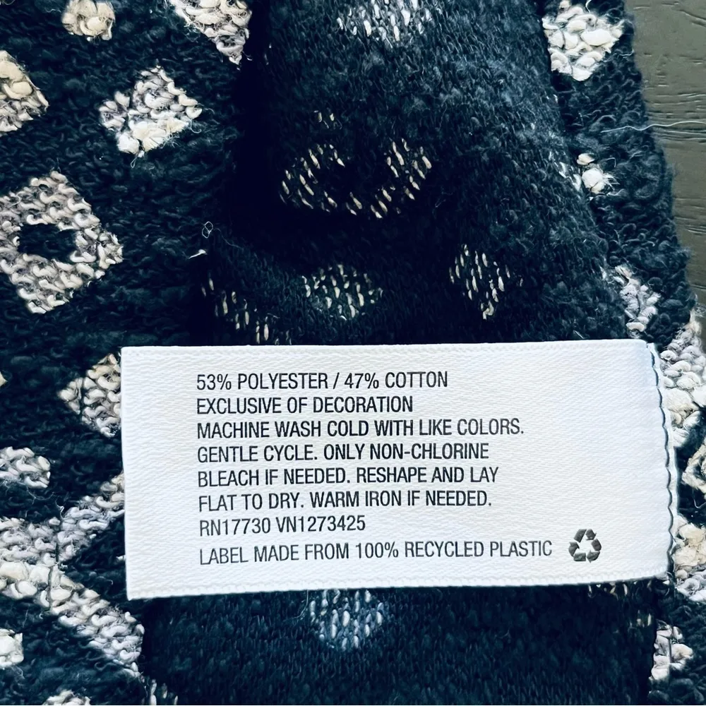 Mossimo Boho Style Cape Black and White Size Large - Image 8