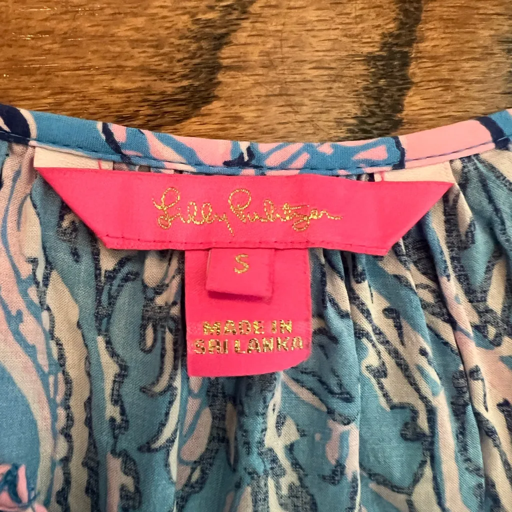 Lilly Pulitzer Winsley Top Lapis Lazuli Horseshoe Bay
Size Small - Image 5