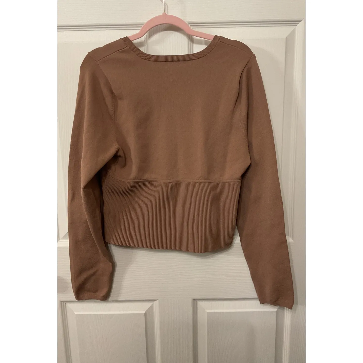 Aritzia Babaton Sculpt Knit Empire Longsleeve Corset Sweater in Brown, 2XL - Image 7