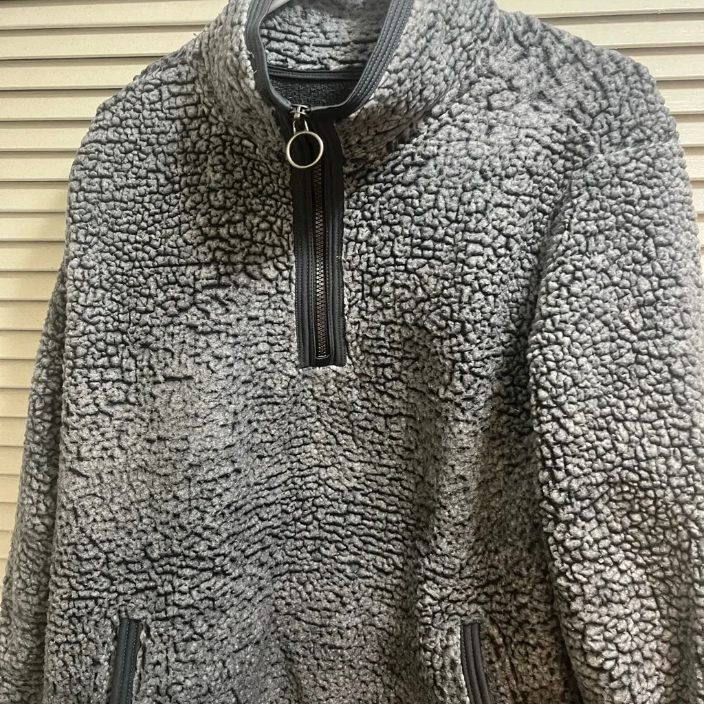 Women’s Cozy Sherpa gray pull over - Image 4