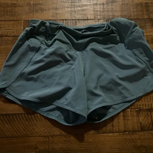 W7ARQS Teal Run Times II Shorts size 6~ 4" Inseam - Image 1