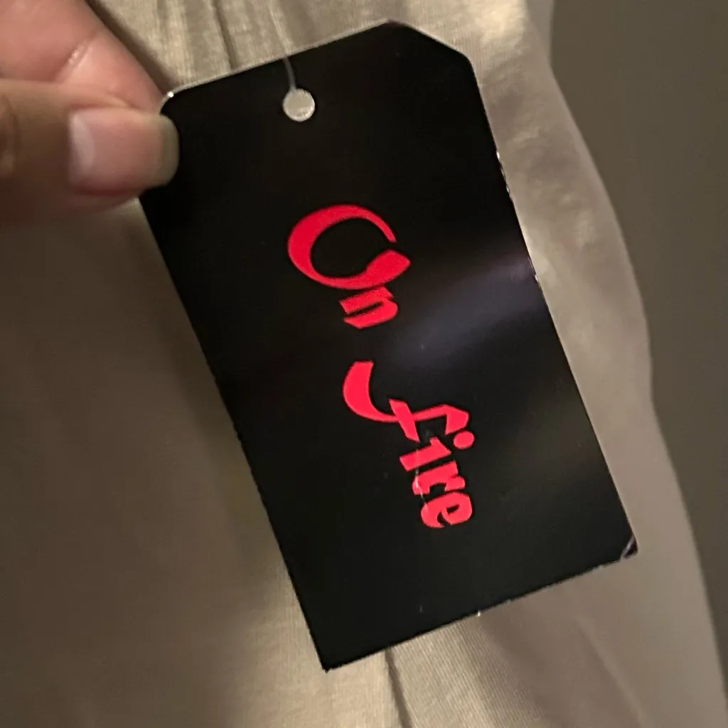 NWT On Fire Beige Cotton Stretchy T-Shirt Dress with Side Ties | Size: XL - Image 3