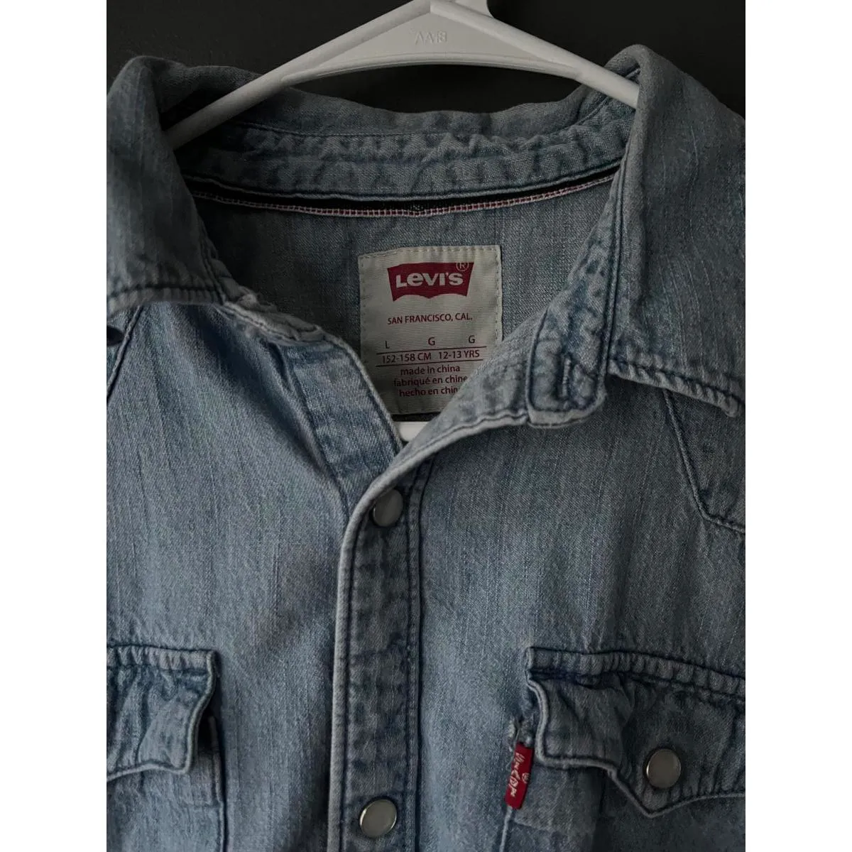 Levi's Denim Button-Up Shirt size Large - Image 3