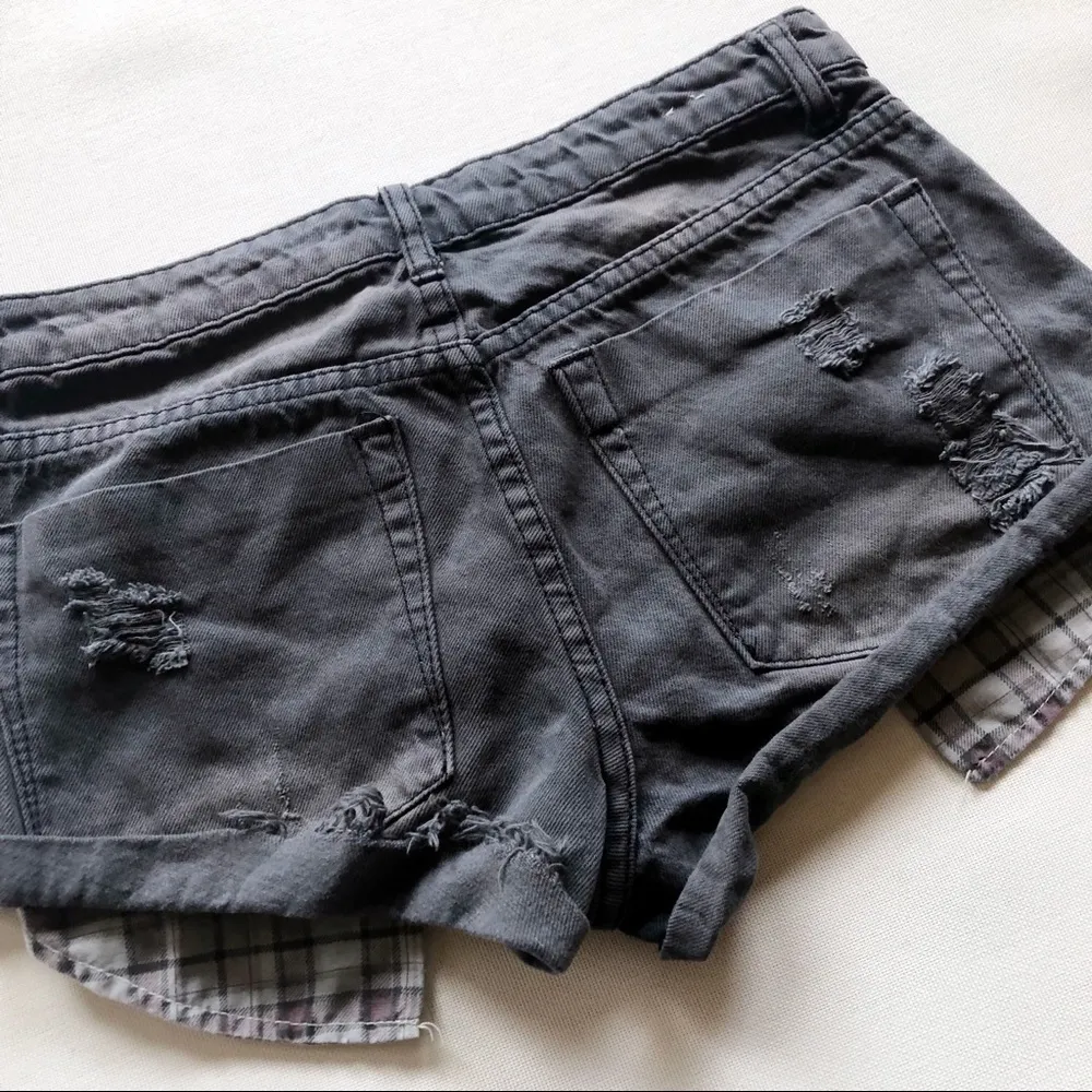 Cotton On Distressed Denim Shorts - Image 5