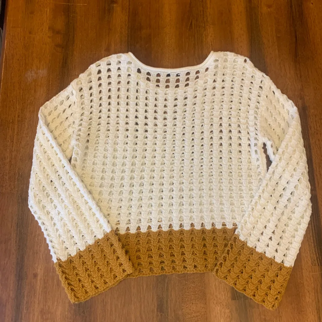 SO Top Small Cream Brown Open Knit Crochet Top Boho Hippie Bell Sleeve - Image 6