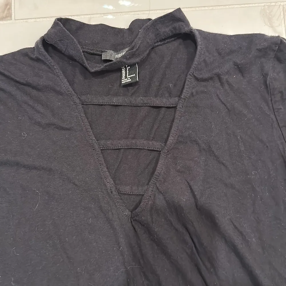 Black Cut Out Front T Shirt - Image 3