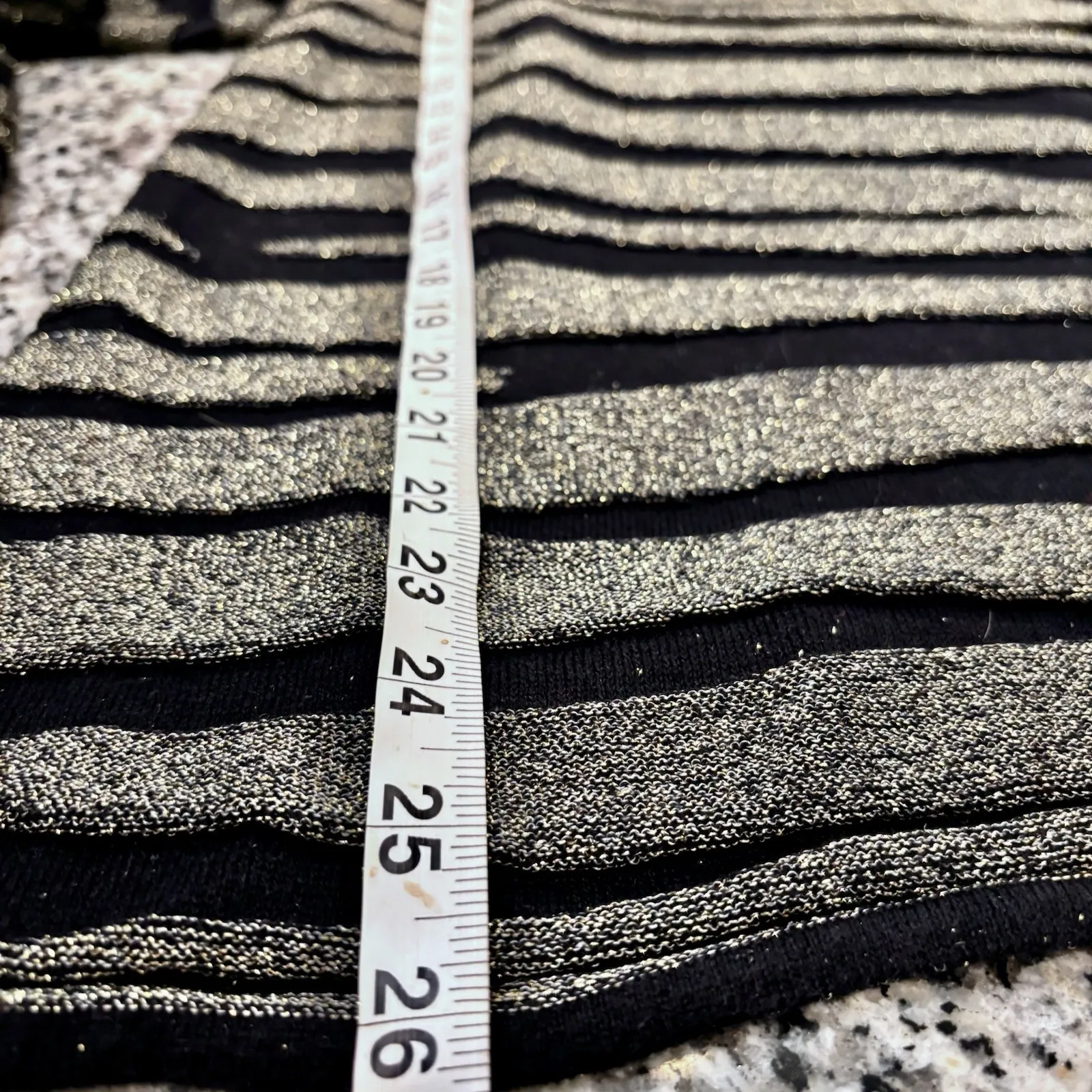 Dana Buchman Metallic Zebra Stripe Top Size Large Ruched Gold Silver Sparkle - Image 10