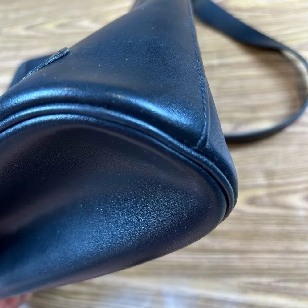 Vintage Longchamp Black Roseau Bucket Shoulder Bag with Toggle - Image 12