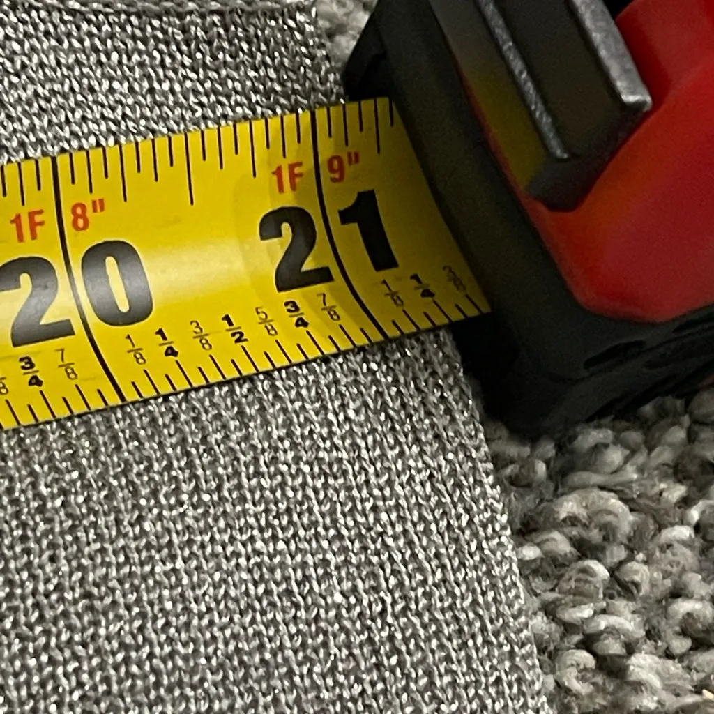 New Belle by Kim Gravel Gray Sparkly Sleeveless V Neck Tank Top M Size M - Image 9