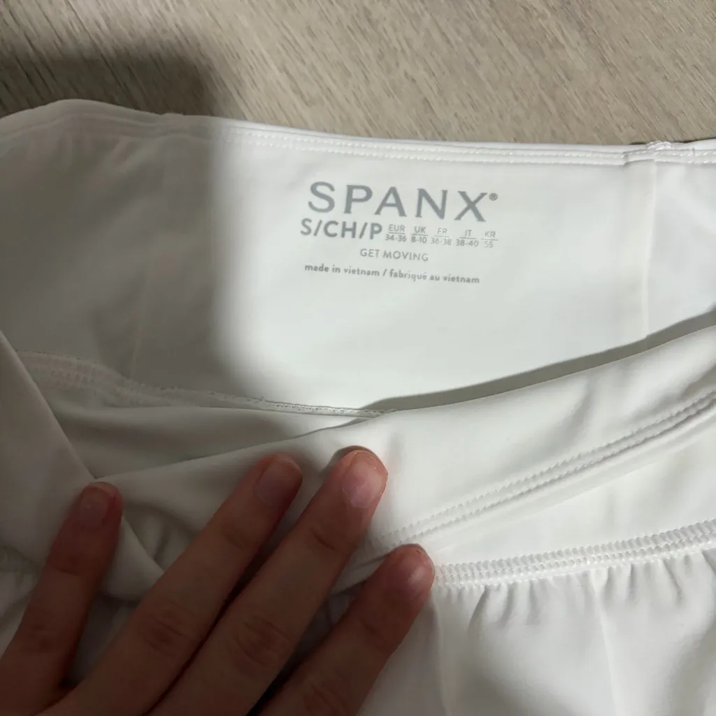 NWT Spanx Get Moving Skort White - Image 2