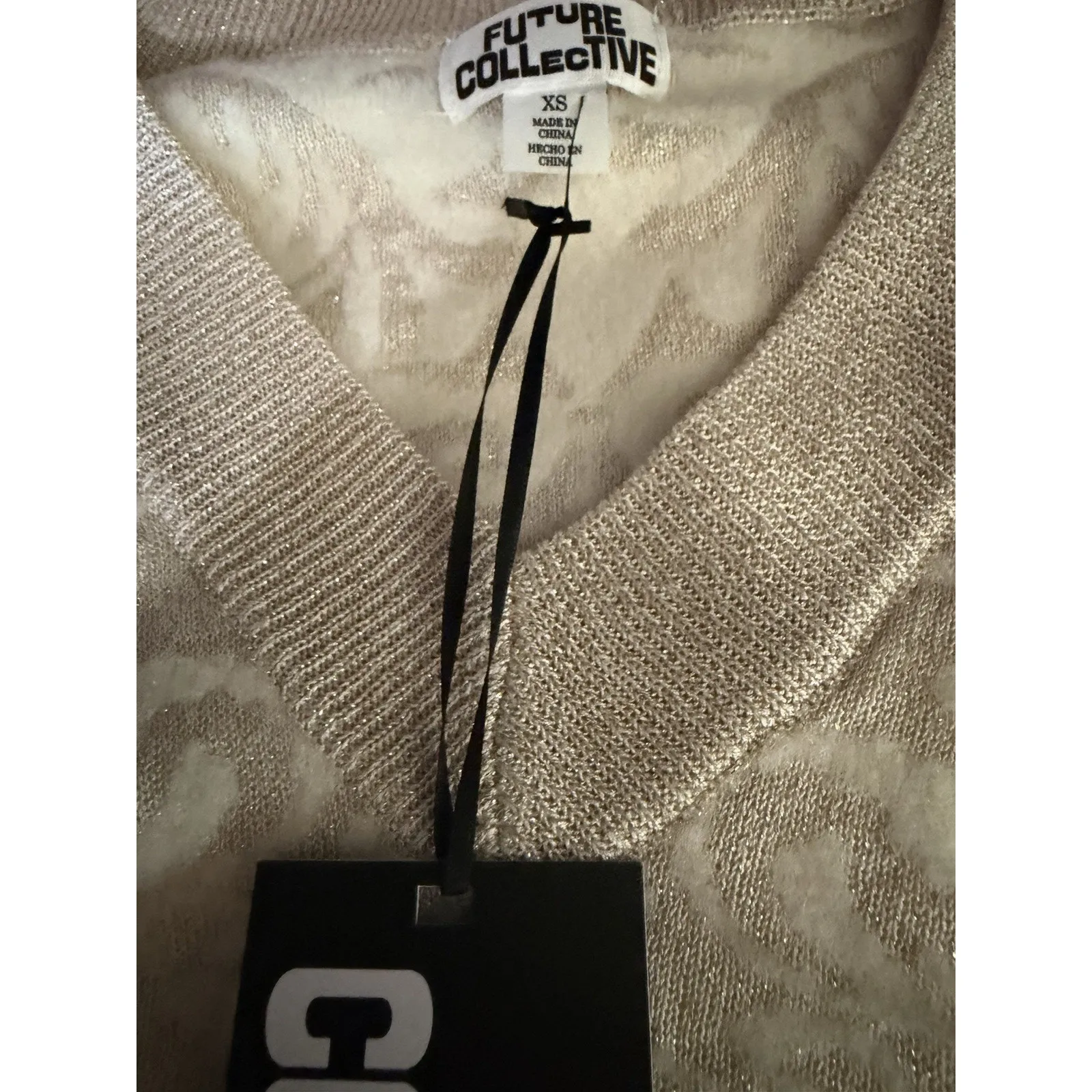 Future Collective V Neck Brocade Sweater Cream Women’s XS NWT Tan - Image 3