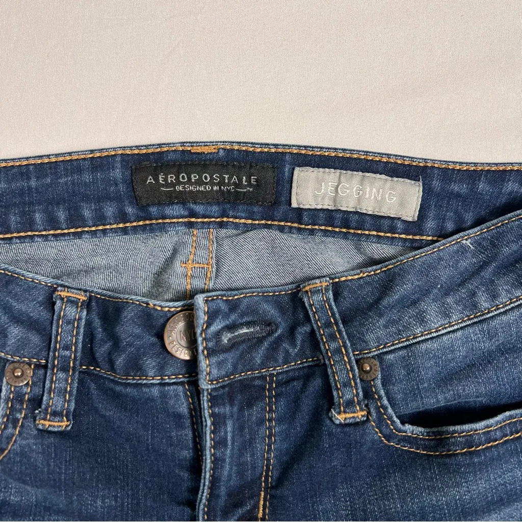 NWOT Aeropostale‎ Dark Wash Distressed Skinny Jeans Denim Ladies Size 4 Short - Image 9