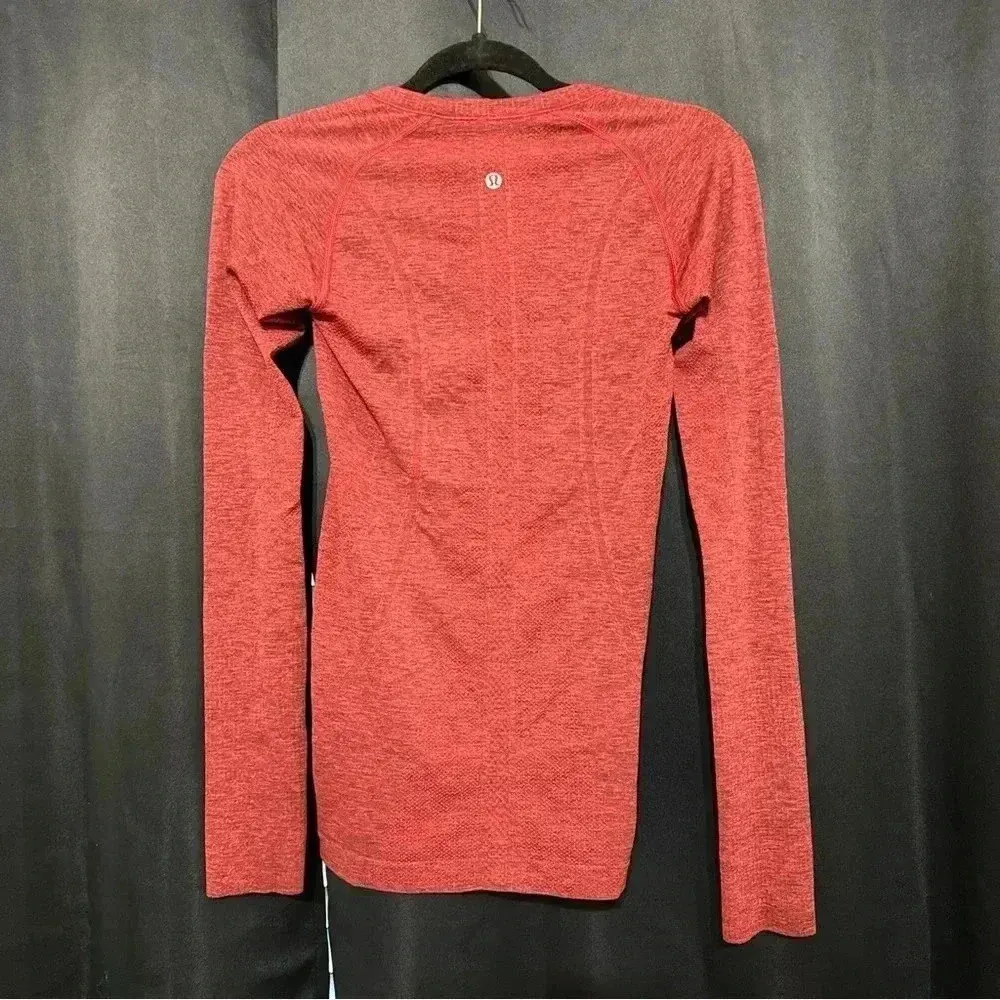RARE Lululemon Swiftly Tech - Image 2