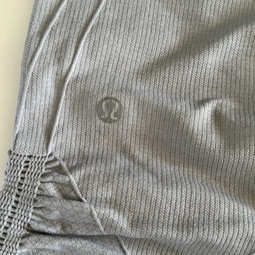 Lululemon In the Flow Crop - Image 3