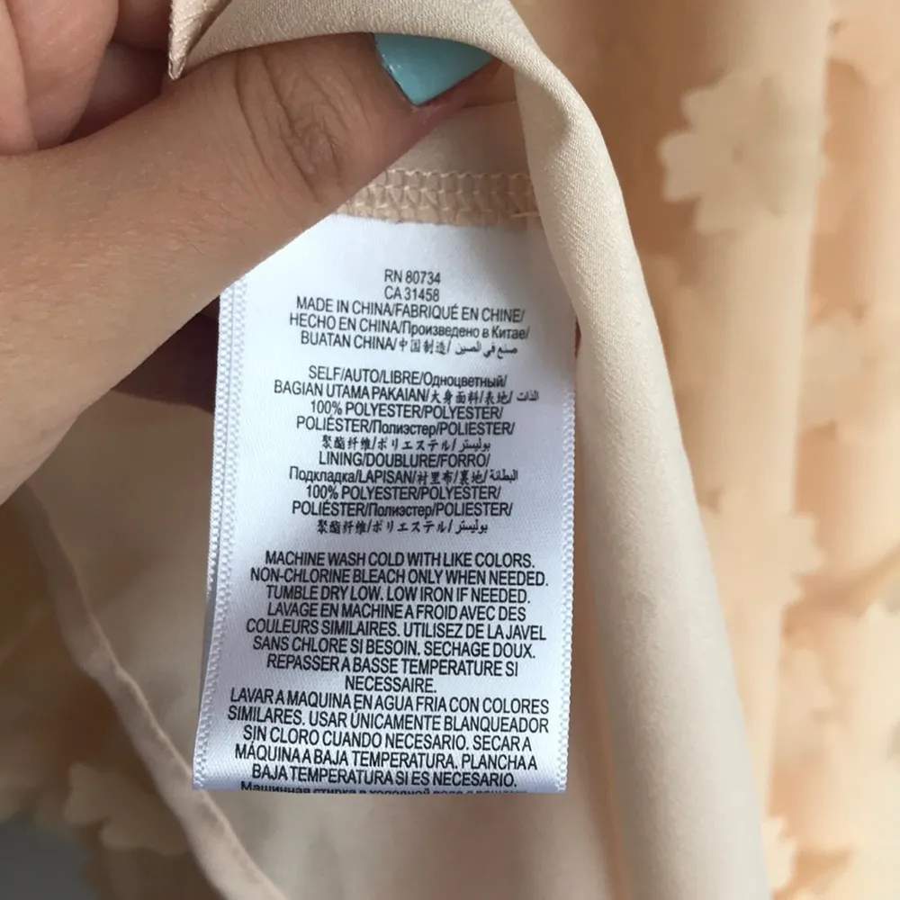 BCBG Generation Peach Floral Mod Dress! - Image 4