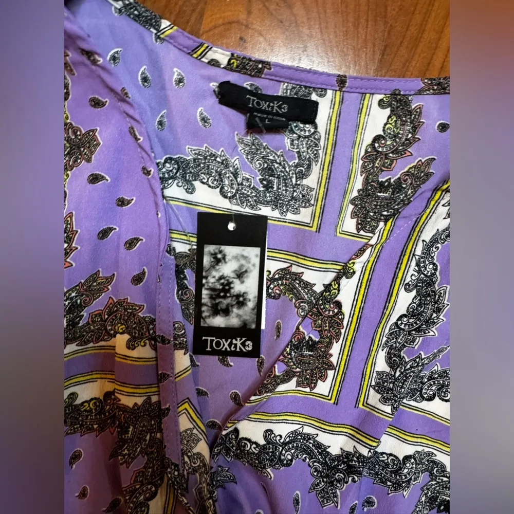 Purple Multicolor Paisley Print V Neck Babydoll Blouse Size L - Image 2