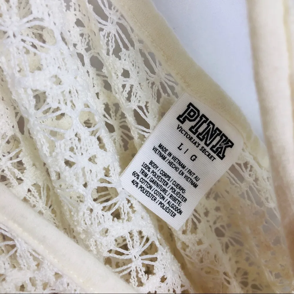 PINK VICTORIA’S SECRET | Off-White Crop Top - Image 4