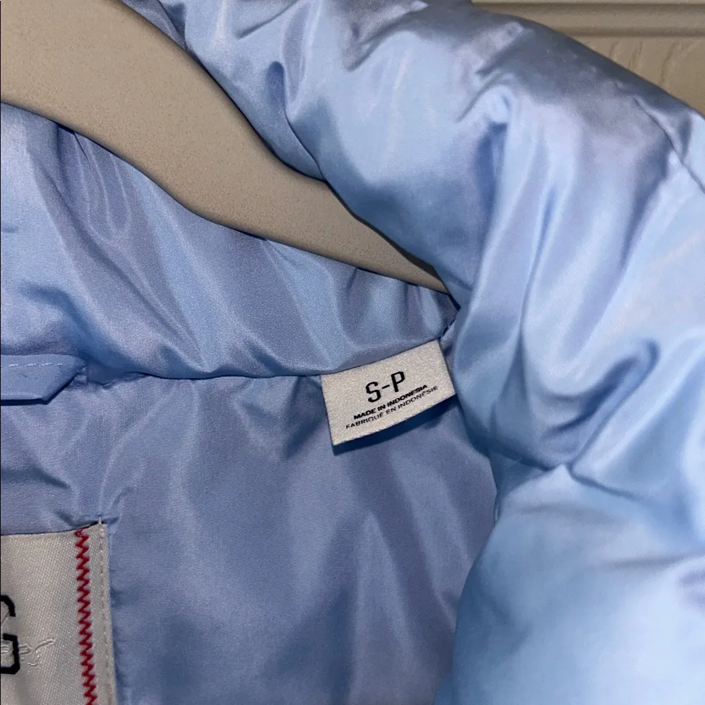 Urban Outfitters BDG Pia Sleeveless Sky Blue Full Zip Puffer Vest Size Small - Image 9