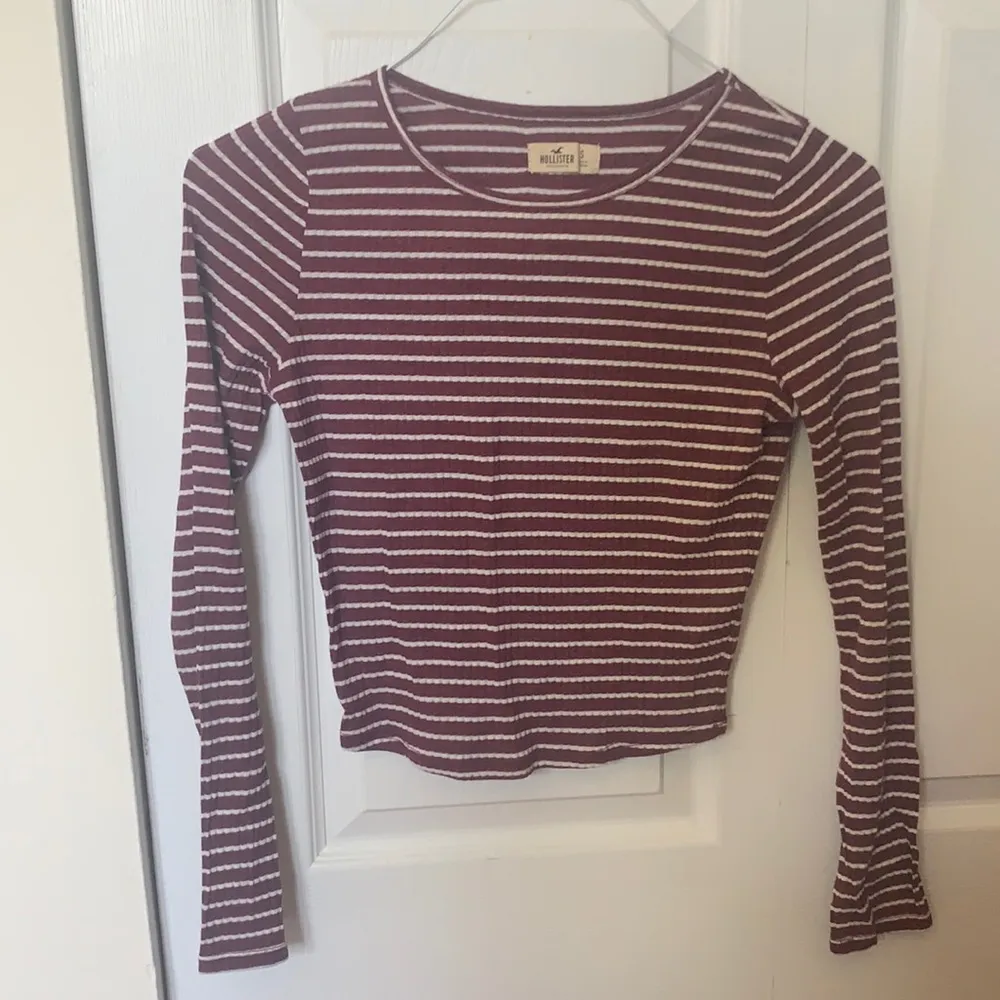 Hollister | Long Sleeve Ribbed Crop Top S - Image 2