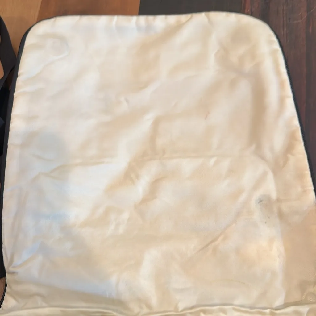 The North Face Messenger Bag - Image 5