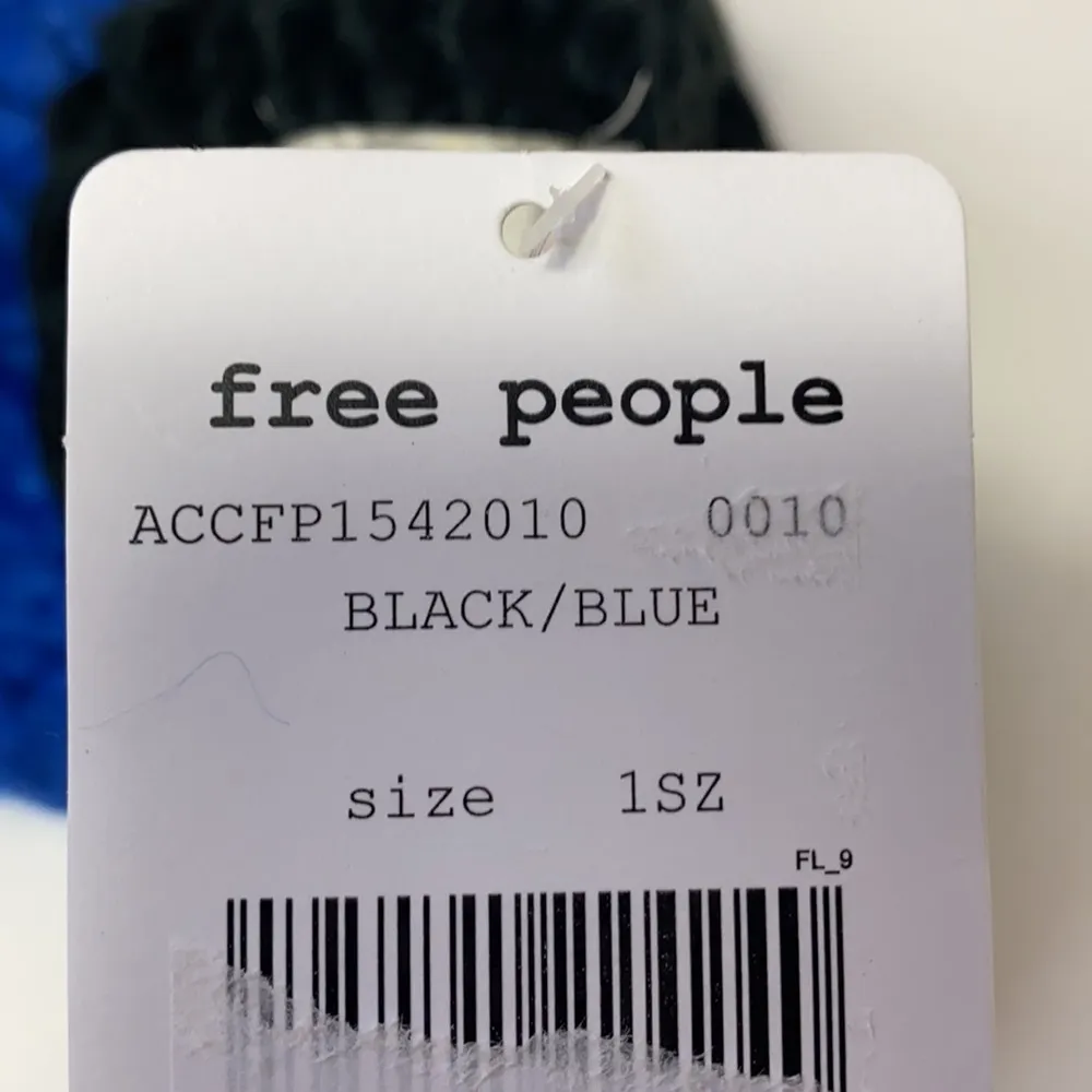 Free People Cozy Up Pom Beanie blue black NWT - Image 5