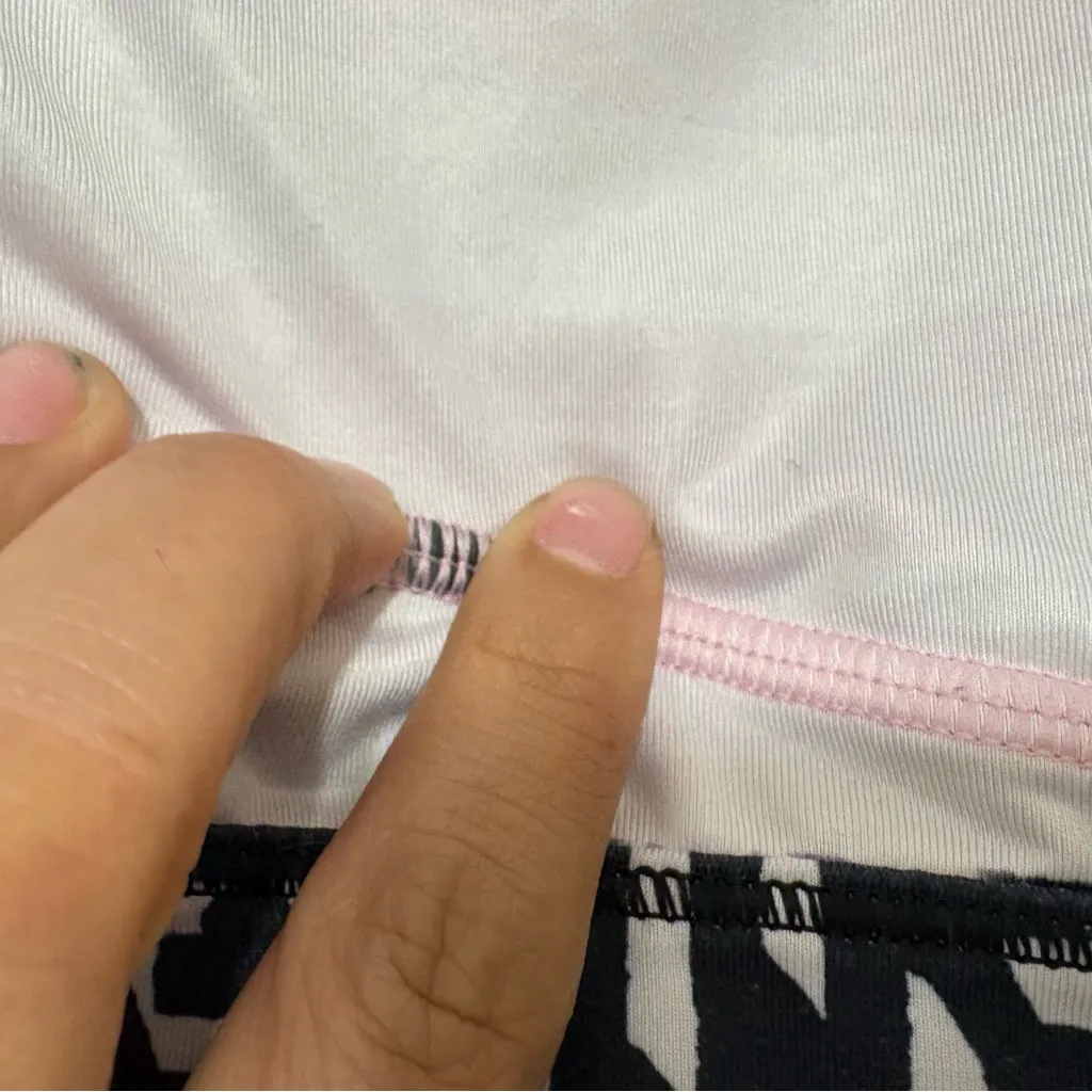 Lululemon Sweaty Or Not Sports Bra Size 6 Black & White Print - Image 2