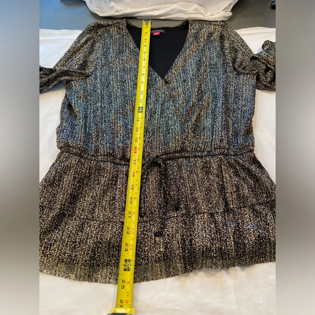 Vince Camuto Metallic V-Neck‎ Blouse, long sleeve, black and gold, size Small - Image 6