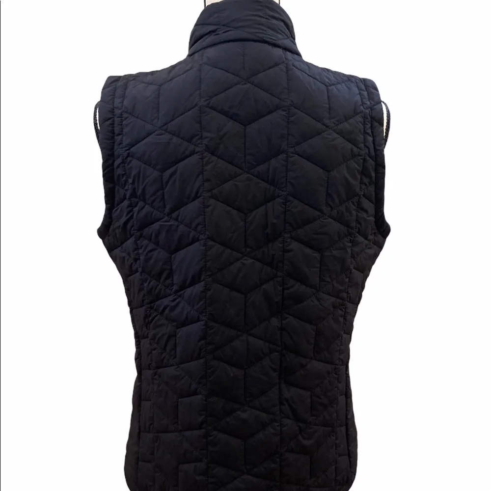 Duluth Trading Company Black Size Medium Quilted Vest Hiking Camping Layer. - Image 5