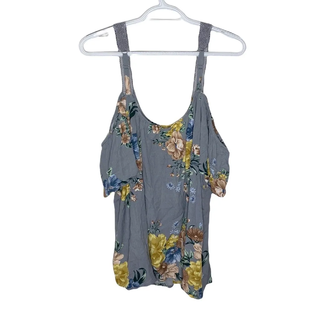 Torrid stone grey crinkled gauze cold shoulder floral blouse - Image 4