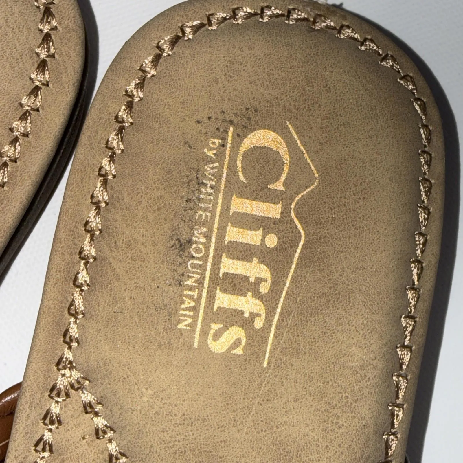 CLIFFS WHITE MOUNTAIN Gorpcore Freedom Sandal Brown Faux Suede Flip Flops Sz 8 - Image 6