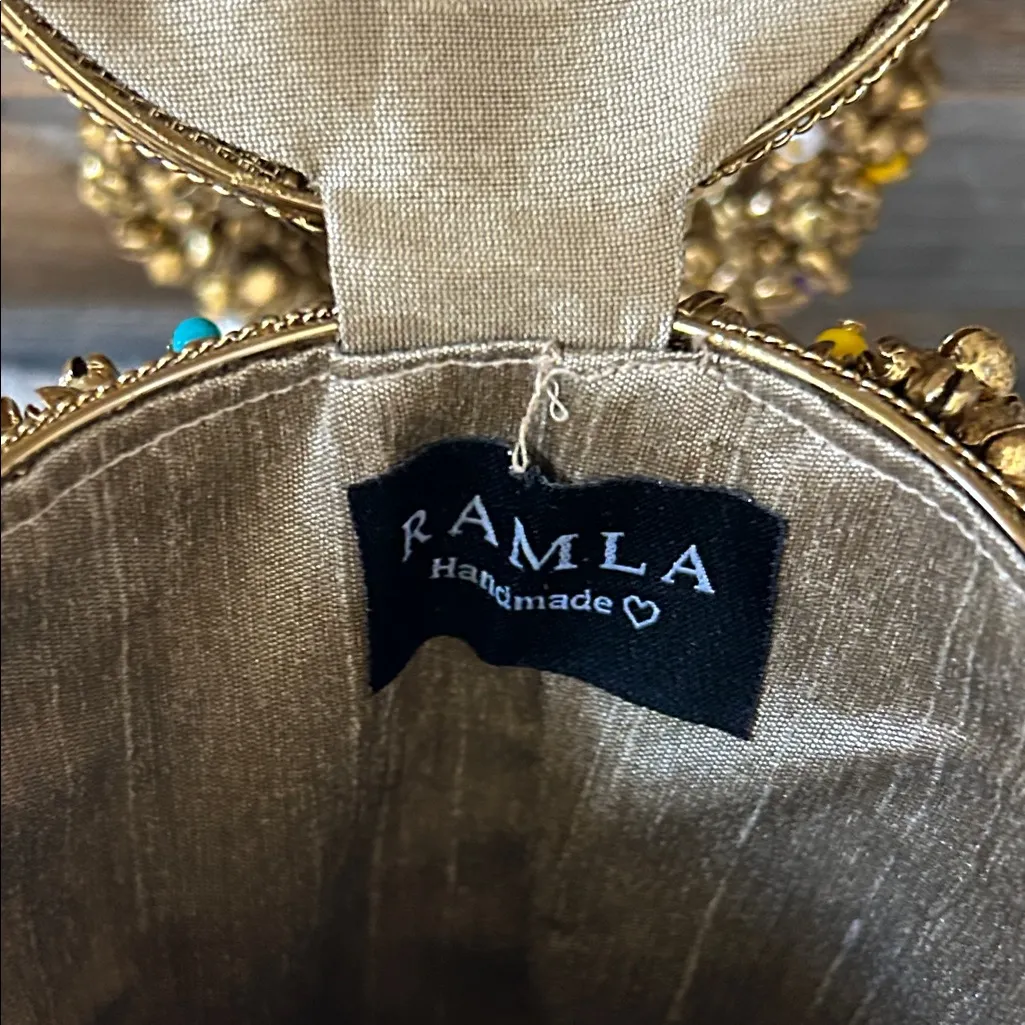 Ramla Bling Bling Handmade Beaded Crystal Bag Brand New! Gold - Image 8
