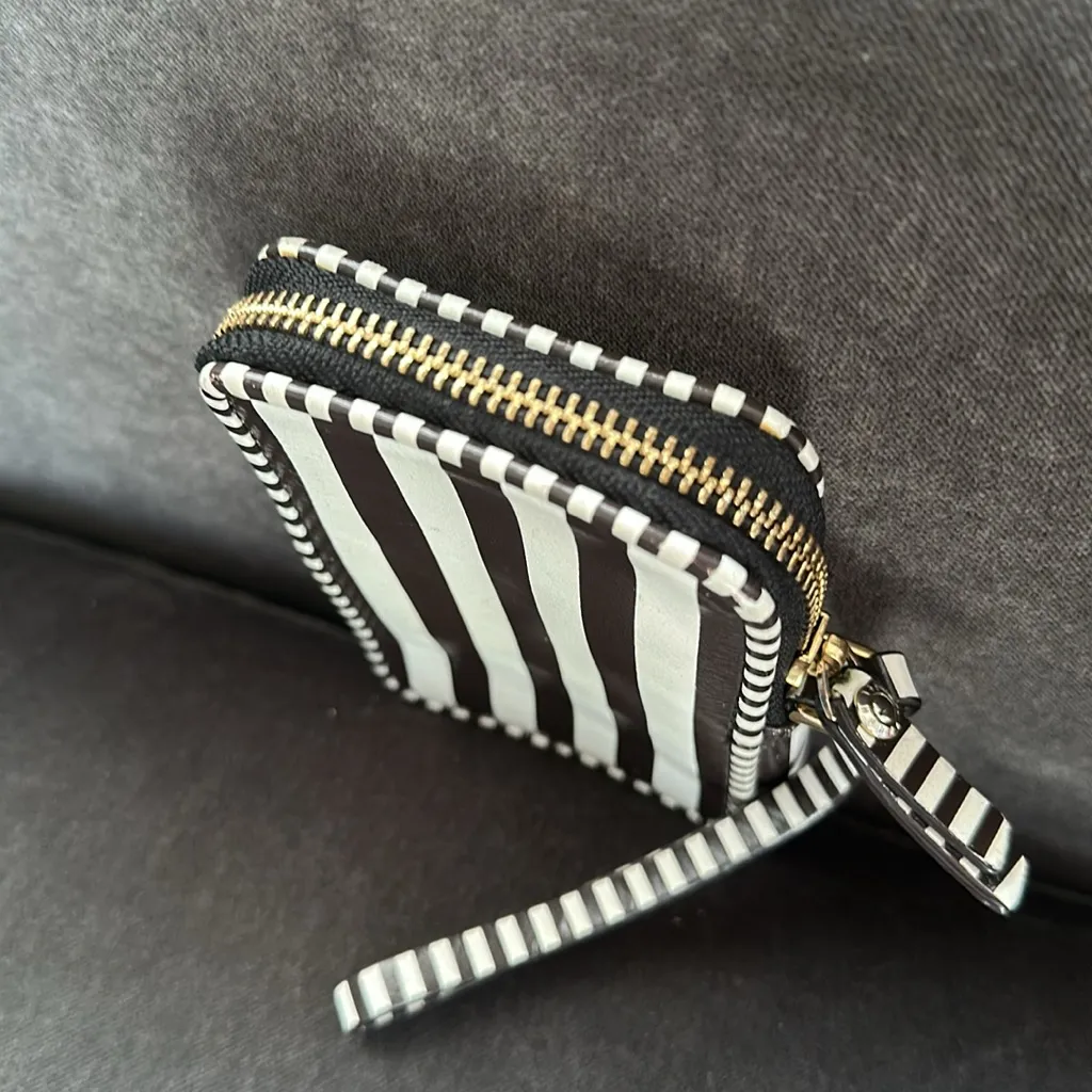 Henri Bendel striped wristlet/wallet - Image 4