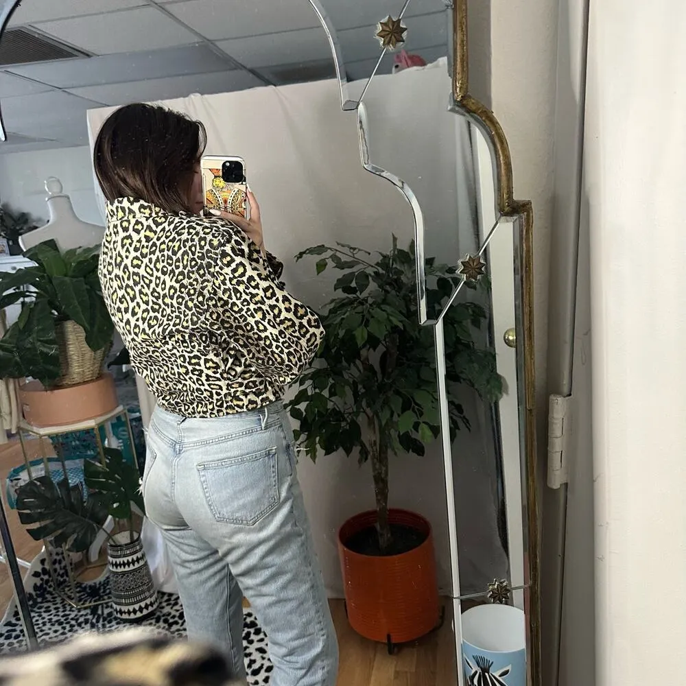 Vintage Leopard Cheetah Print Zip Long Sleeve Cropped Moto Jacket Black - Image 4