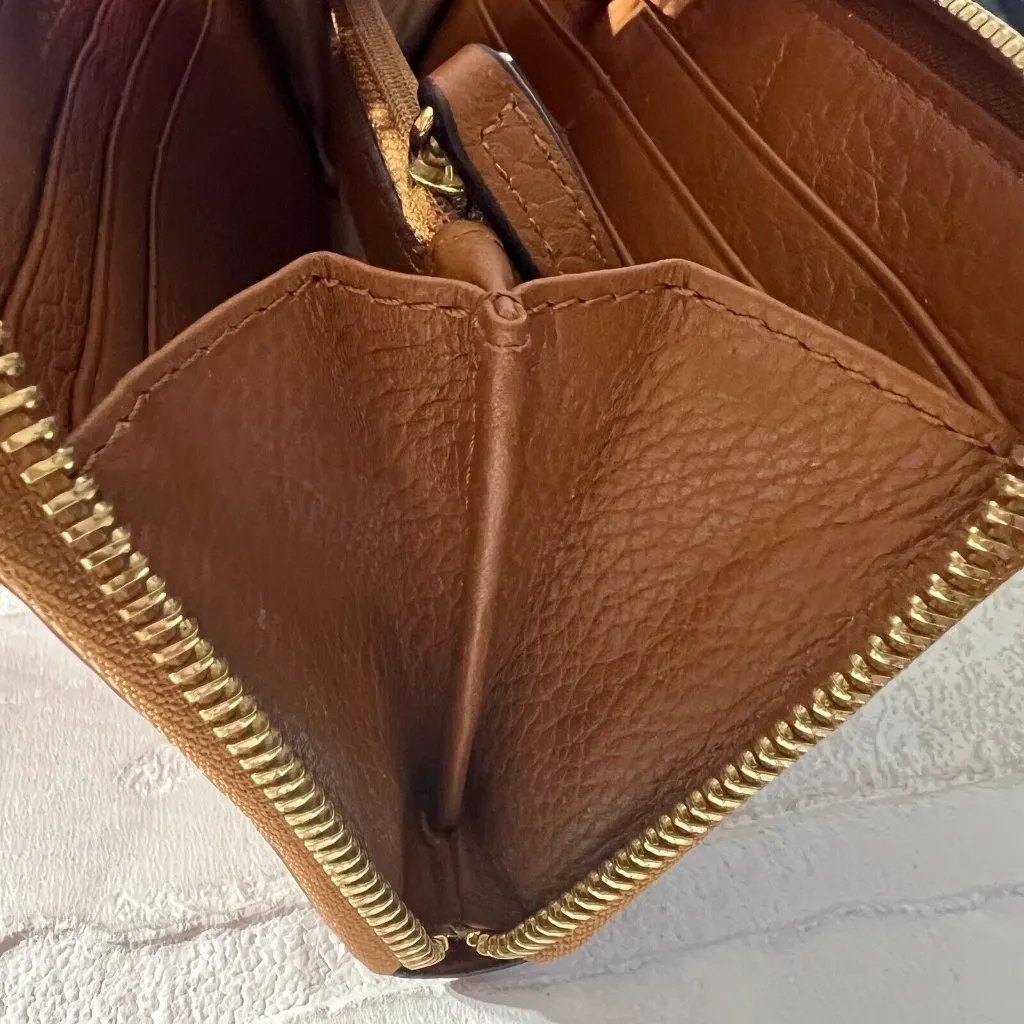 Michael Kors Wallet Brown Leather Pebbled Full Zip Around Pockets Card Slots‎ - Image 14