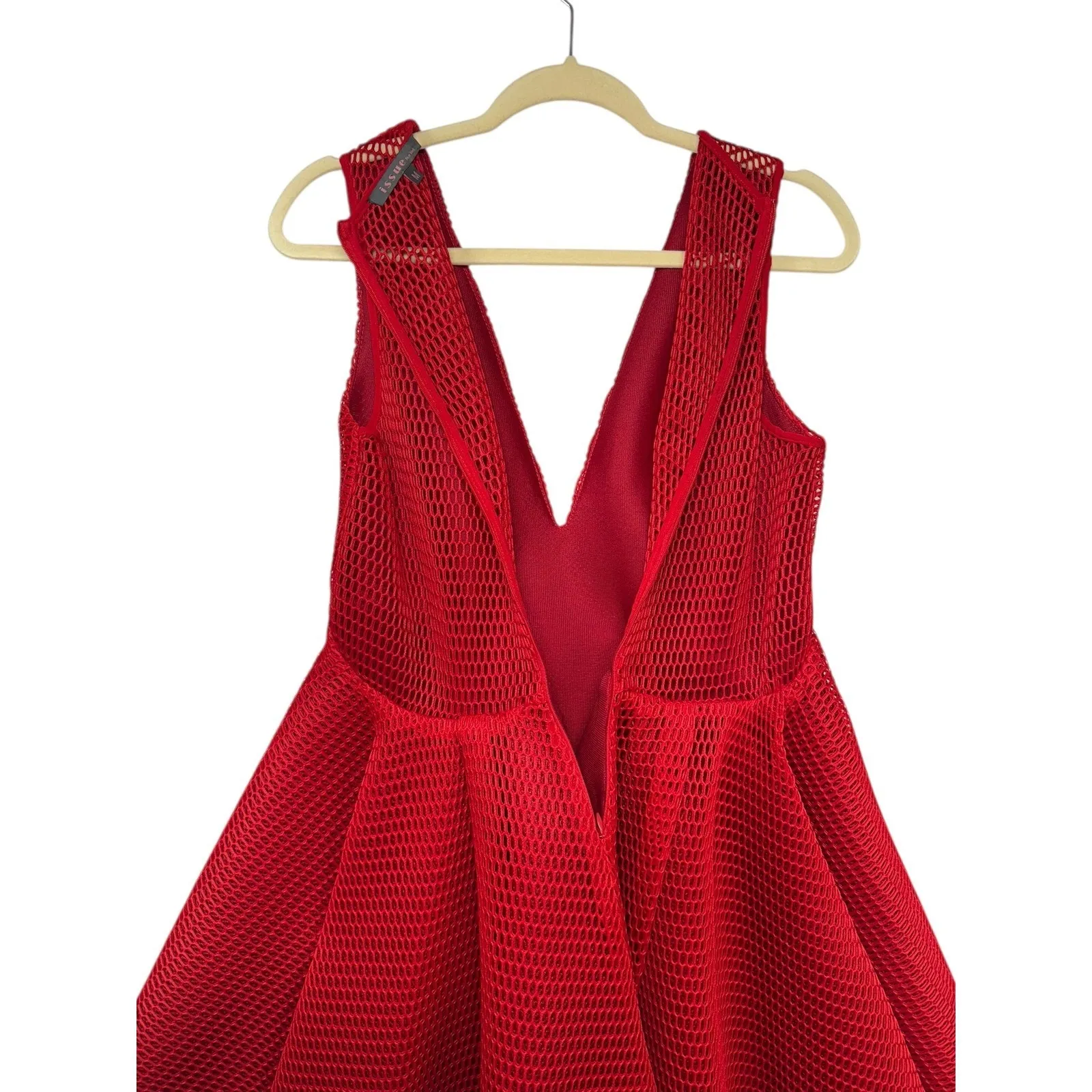 Issue New York Red V Neck Textured Flare Statement Party Cocktail Dress Medium - Image 10