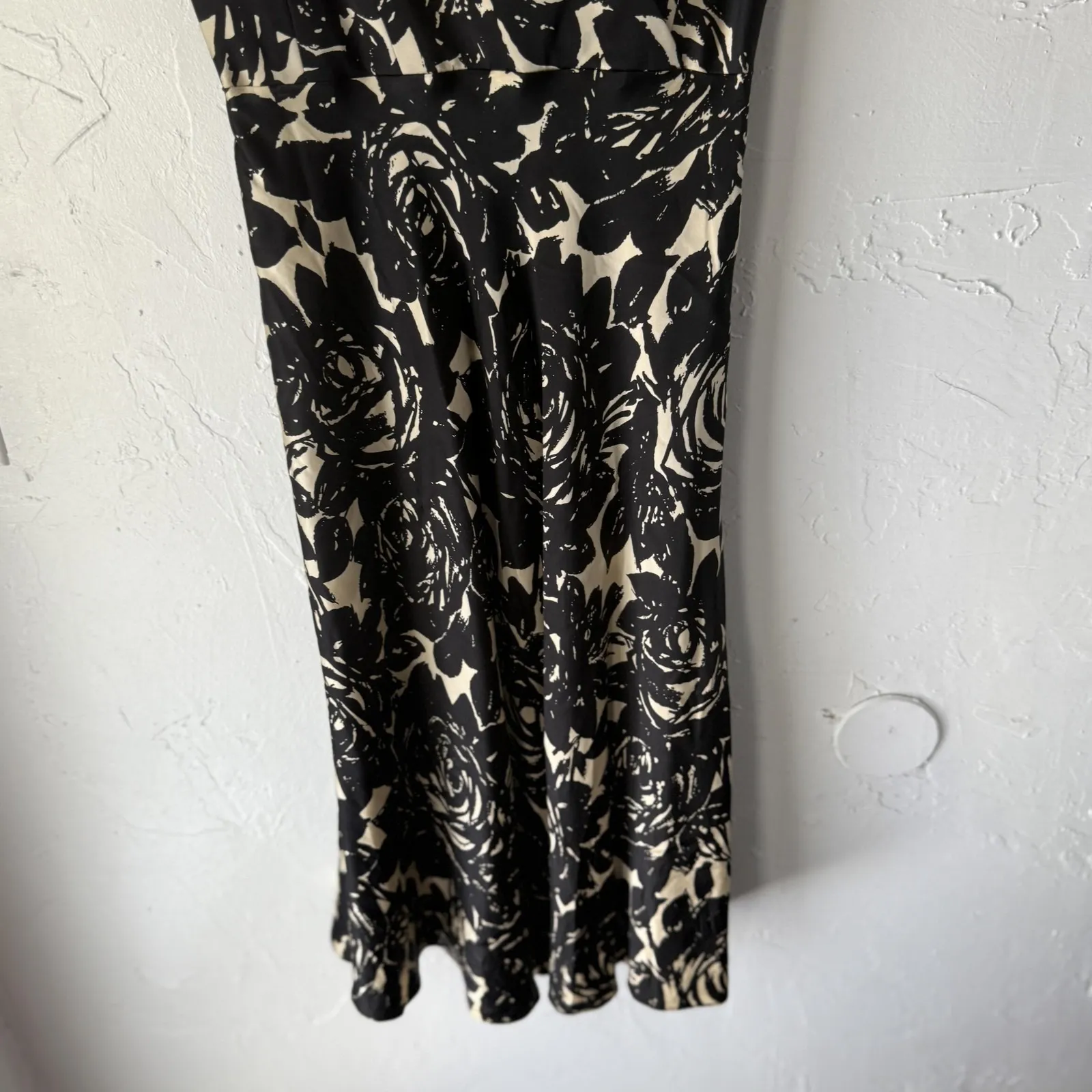William B Dress Womens 4‎ Black White Floral Silk Sleeveless V Neck Made USA - Image 3