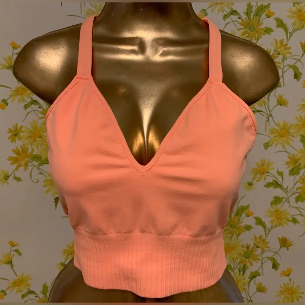 movement good karma crop tank and 7/8 leggings peach size M/L - Image 3