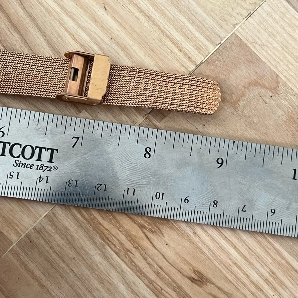 Skagen Steel Ladies Watch Crystals Rose Gold Tone Mesh Bracelet Pearl Dial - Image 13