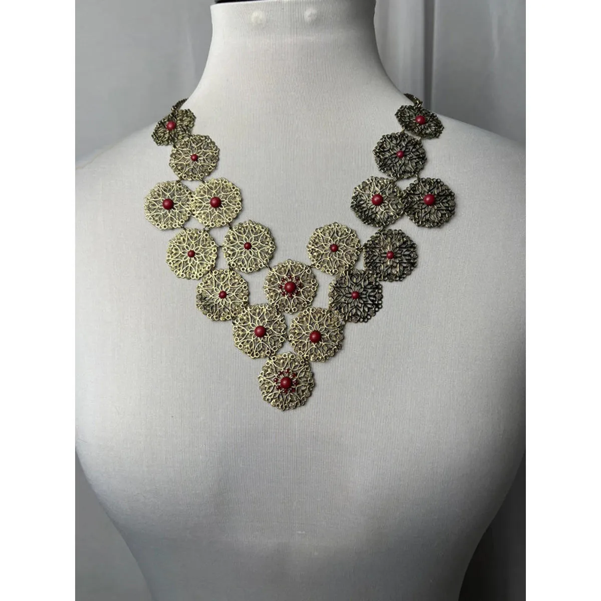 Art deco gold pendant filigree medallion beaded contemporary necklace gorgeous Red - Image 2