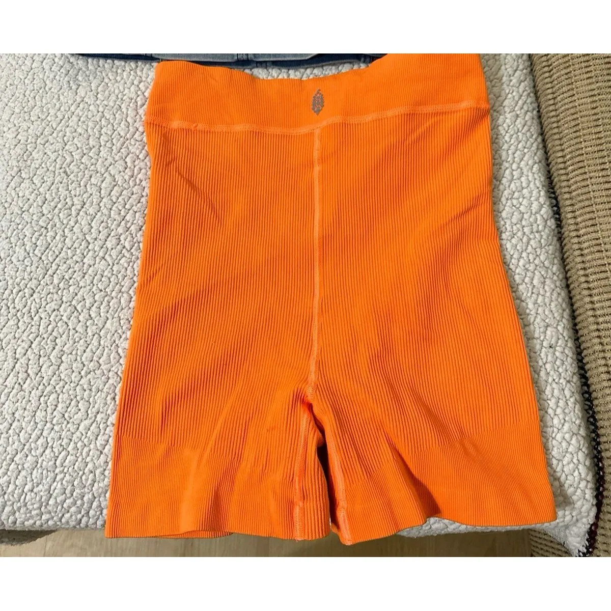 Free people movement orange shorts Size L - Image 4