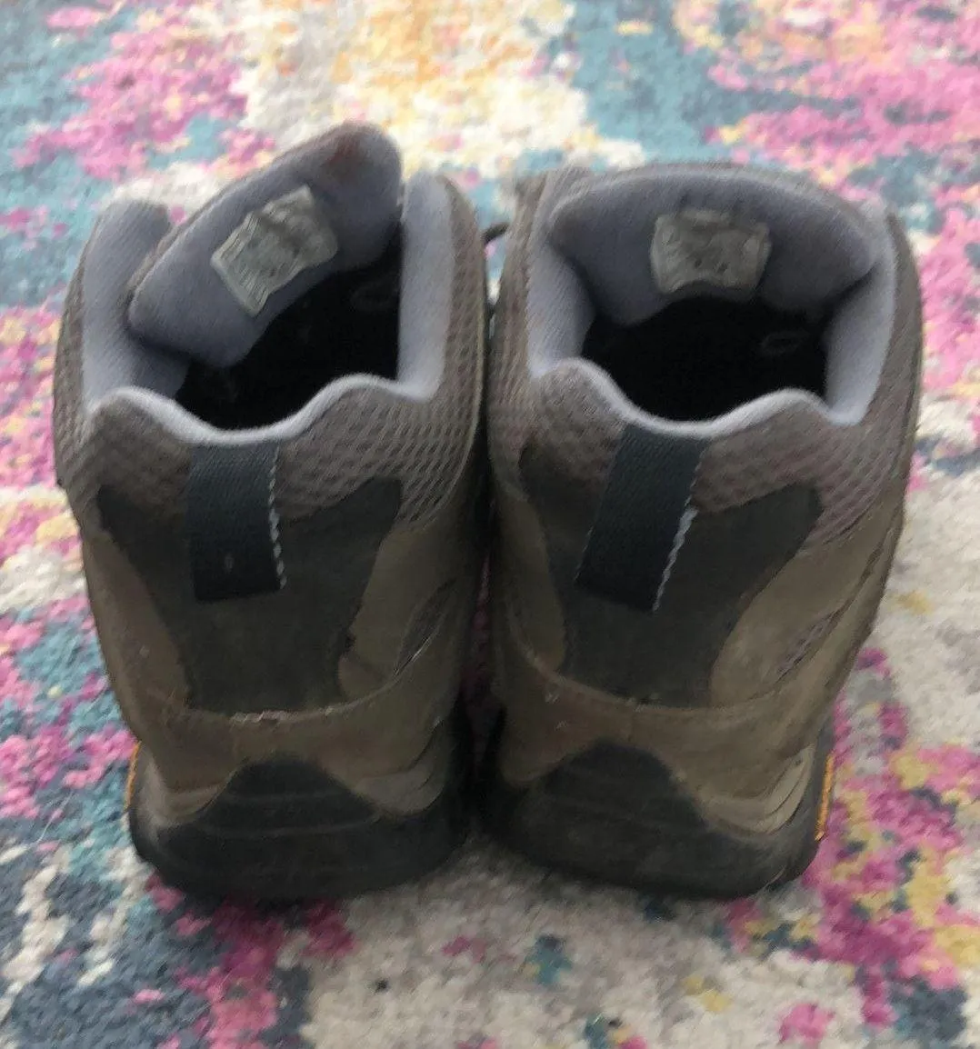 Merrell Vibram Moab Hiking Boots 6.5 - Image 5