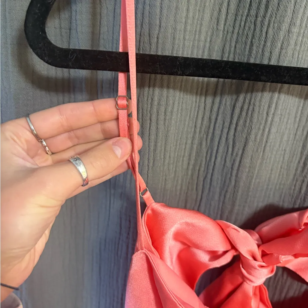 Lucy in the Sky Satin Front Twist Strappy Maxi Dress in Coral Size Large - Image 9