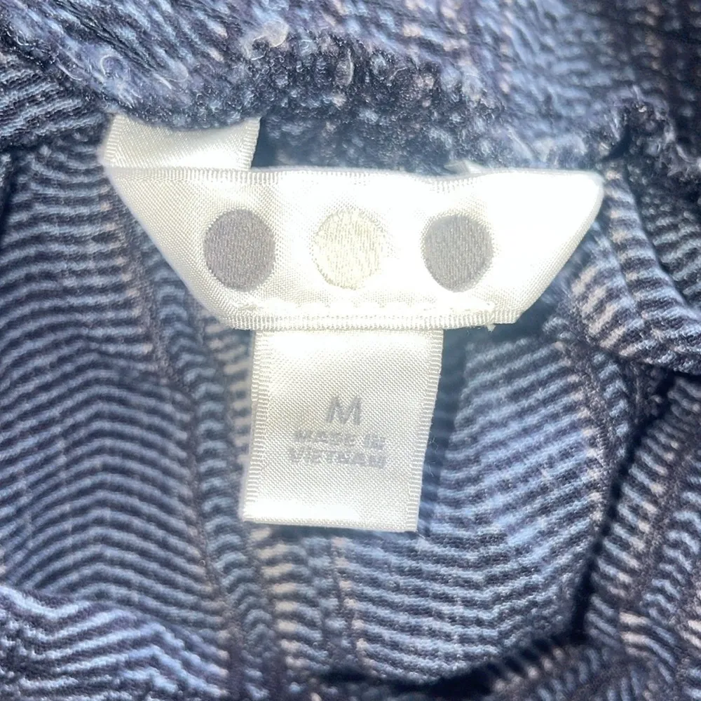 Three Dots Women’s Medium Casual Shorts Pull On Printed Navy Blue - Image 4