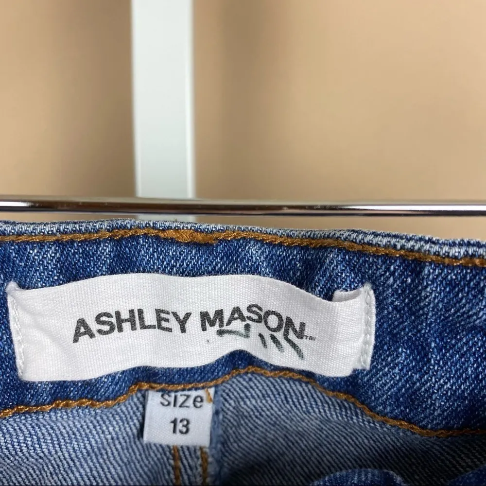 Super high Rise Mom Jeans Size 13 Junior 29 Light Wash Distressed Cali - Image 9