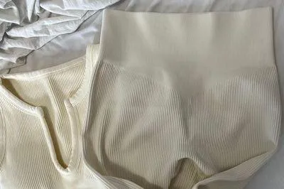 Amazon White Ribbed Workout Set - Image 2